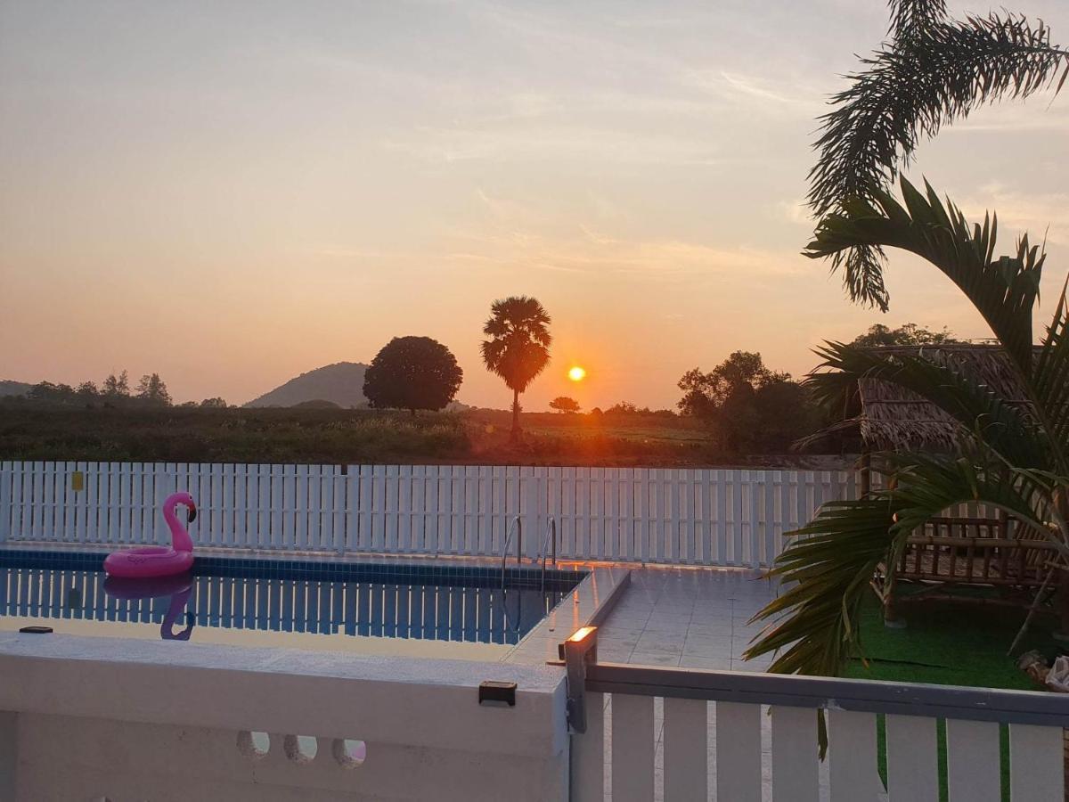 S&F Villa Sam Roi Yot Esterno foto